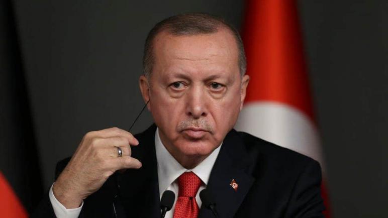الرئيس أردوغان يرفع دعوى قضائية ويطالب بتعويضات قدرها 500 ألف بحق هذا المسؤول التركي!!