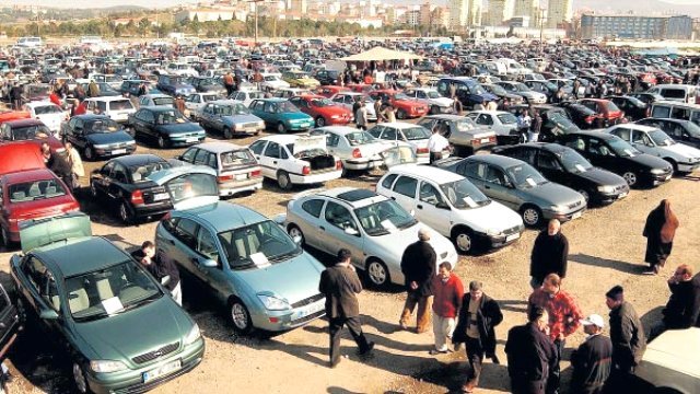 انخفاض جديد على أسعار السيارات المستعملة في تركيا