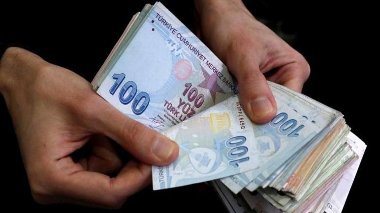 وزارة الأسرة والعمل التركية تقرر منح الرواتب الشهرية لهذه الفئة مبكراً