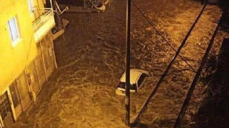 مشاهد صادمة في إزمير… تسببت الأمطار بفيضانات كبيرة (فيديو)