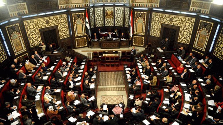 برلمان نظام الأسد يقر قانوناً جديداً يشمل تجديد البطاقات الشخصية (فيديو)