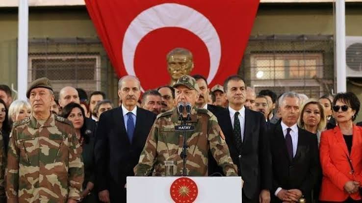 القوات الخاصة والكوماندوس تقتحتم الكهوف وتنفذ عملية مخلب البرق بقيادة أردوغان (فيديو)