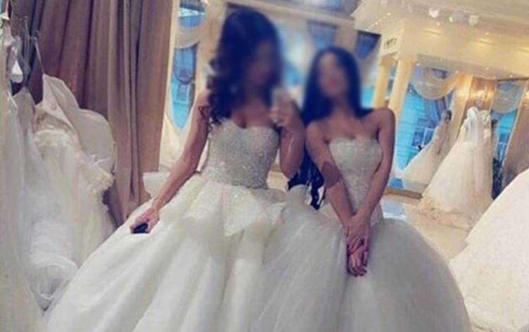 فتاة سورية تشترط على عريسها أن يتزوجها وصديقتها معاً.. والعريس يوافق !