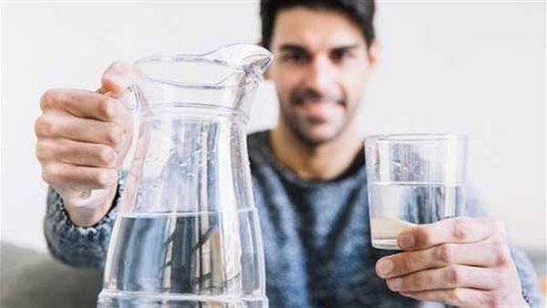 شركة أمريكية تطلب موظفين برواتب عالية مقابل شرب الماء فقط!