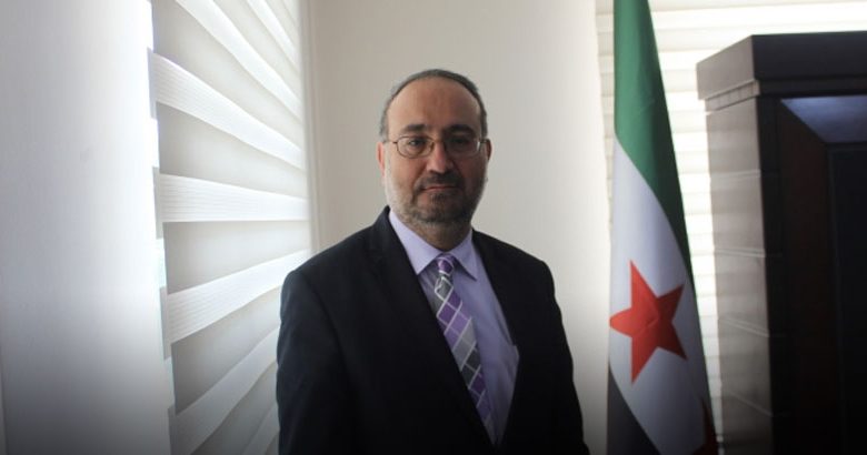 زعيم بارز في المعارضة السورية يدعو السوريين للقدوم إلى منطقة محررة للاستفادة والعيش فيها