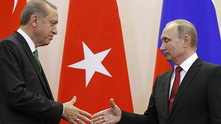 أردوغان يكـ.ـشف مخرجات قمته مع بوتين.. عرض روسي لتركيا وقرار لا رجعة عنه حول سوريا