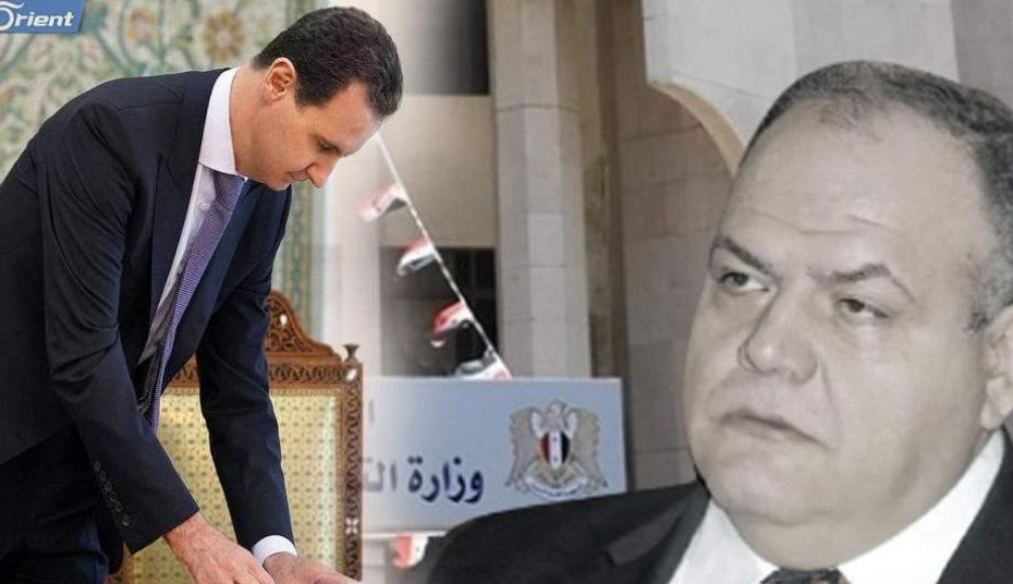 وزير في حكومة الأسد يصدر قراراته بمنشورات فيسبوكية ويعترف: موظفونا لصـ.ـوص (صور)