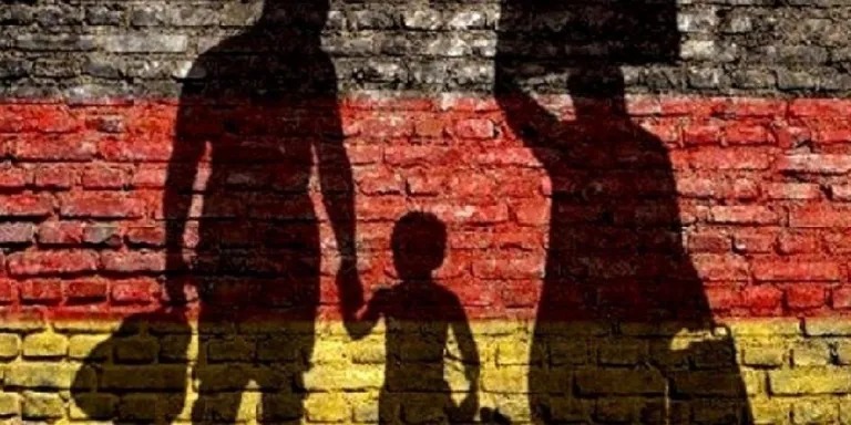 ألمانيا تعـ.ـلن عن حاجتها لمئات آلاف اللاجـ.ـئين وخاصة من السوريين قبل فوات الآوان!