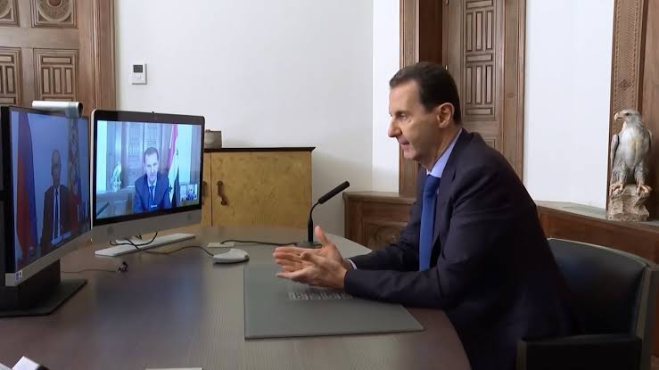 بشار الأسد يتحدث مع الرئيس بوتين هاتفيا ويوجه له ثلاثة نصائح حول أوكرانيا