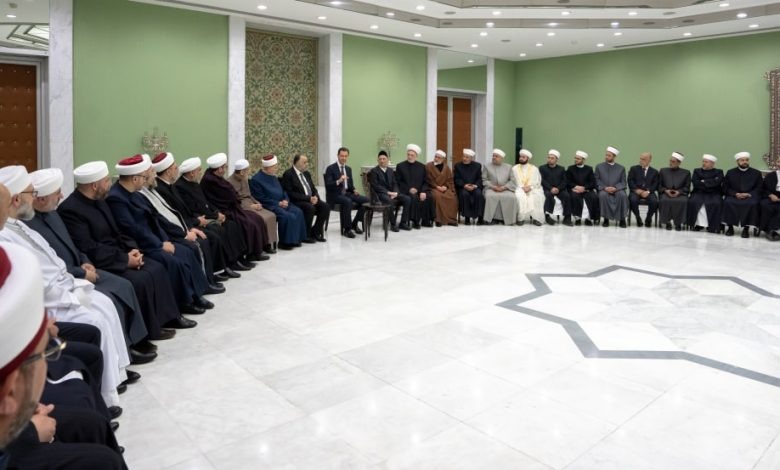 بشار الأسد يجتمع بمشايخ الإسلام في دمشق ويحدد لهم الرؤية الجـ.ـديدة للدين ووسائل فهمه للوصول إلى الجنة والدرجات العلى