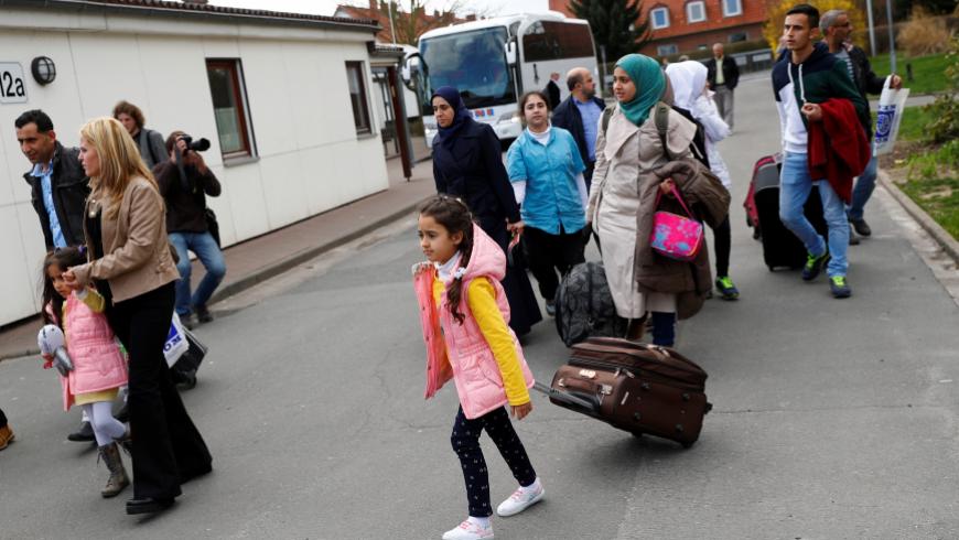 قدموا من لبنان.. ألمانيا تستقبل 108 لاجـ.ـئين سوريين