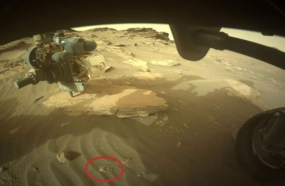 العلماء يعثرون على معكرونة "سباغيتي" على سطح المريخ! (صورة)