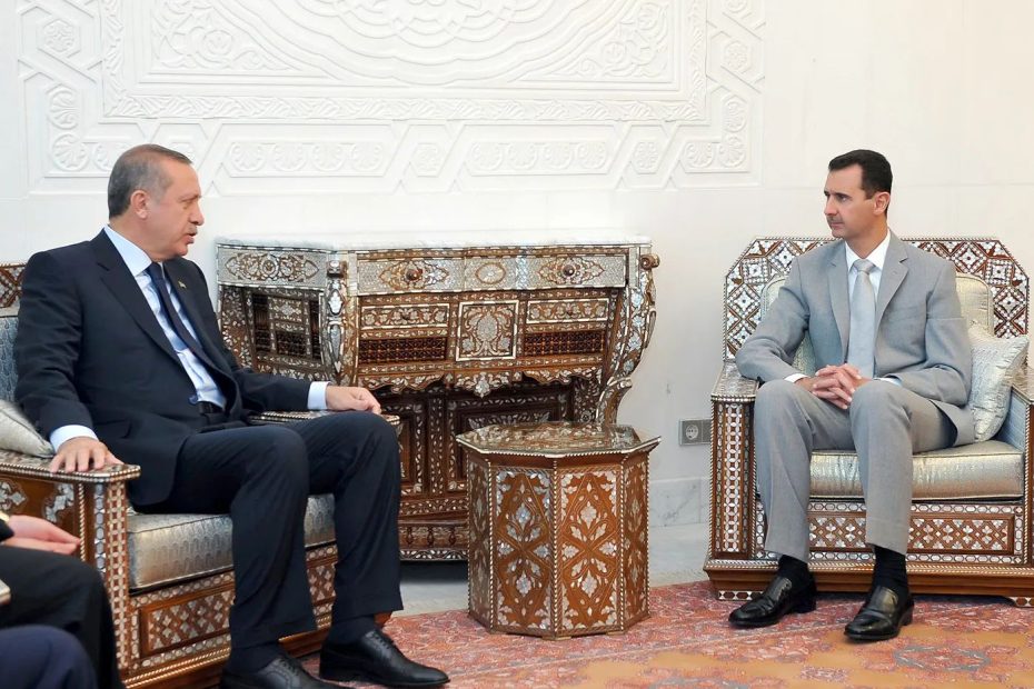 بعد تصريحات "أوغلو".. مصادر روسية تنفي التخطيط لعقد لقاء بين "أردوغان والأسد"