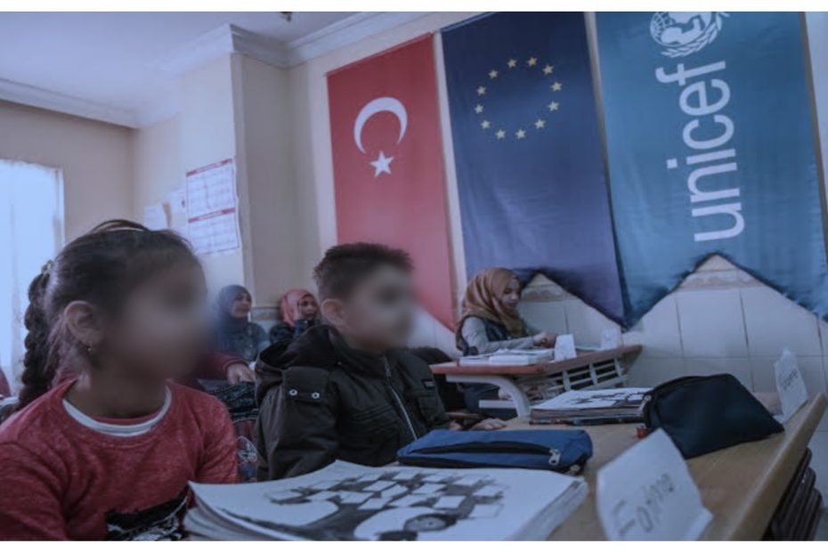 "دون الخـ.ـوف من التصريحات العنـ.ـصرية" .. التربية التركية تدعو السوريين إلى التسجيل في المدارس الحكومية