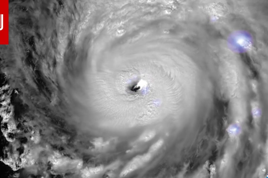 لقطات مذهلة بتقنية الفاصل الزمني ترصد تشكّل إعصار إيان من الفضاء (فيديو)