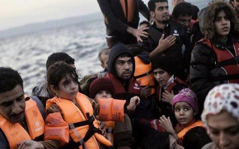 لاجـ.ـئون سوريون في تركيا يعلنون عن «قافلة» للعبور إلى أوروبا